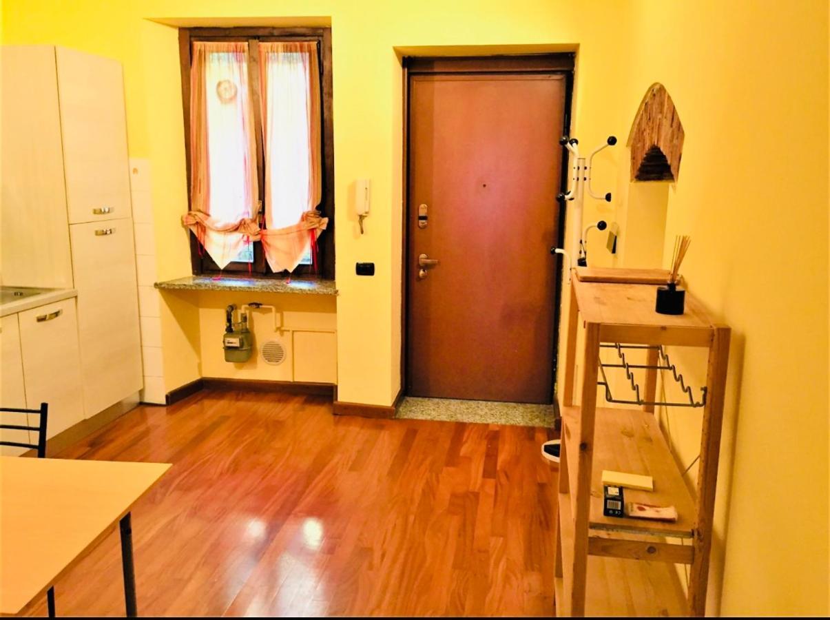 Bilocale Zona Centro Apartment Milan Exterior photo