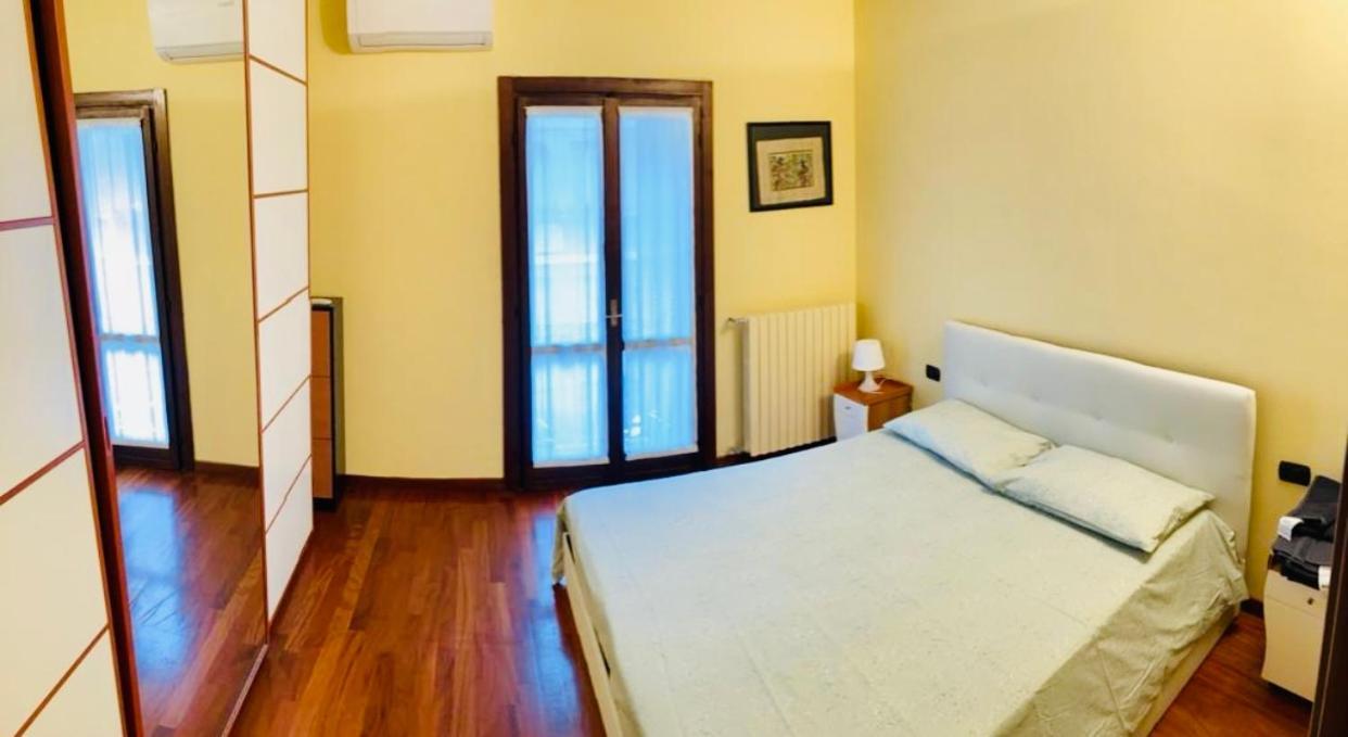 Bilocale Zona Centro Apartment Milan Exterior photo